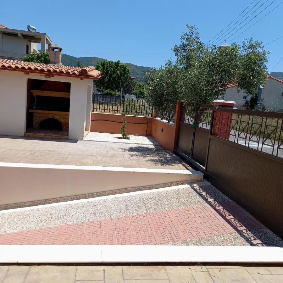 Ταξιδιώτες Travellers Apartment Megalopolis Bagian luar foto